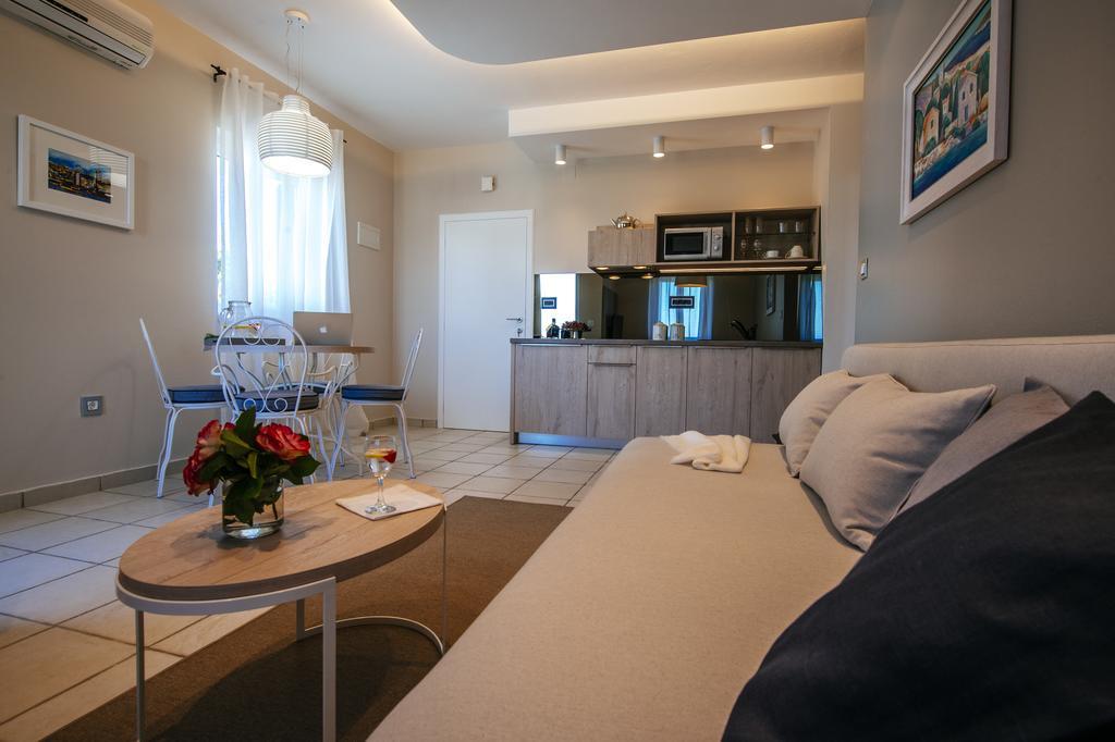 Villa Mirakul Sukošan الغرفة الصورة