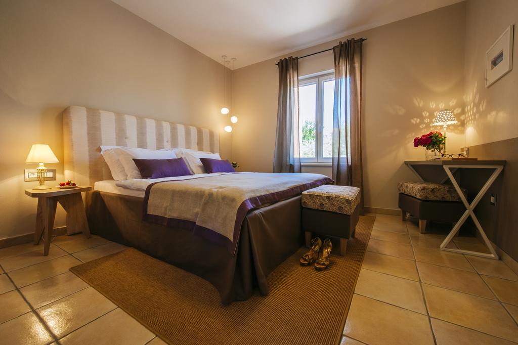Villa Mirakul Sukošan الغرفة الصورة