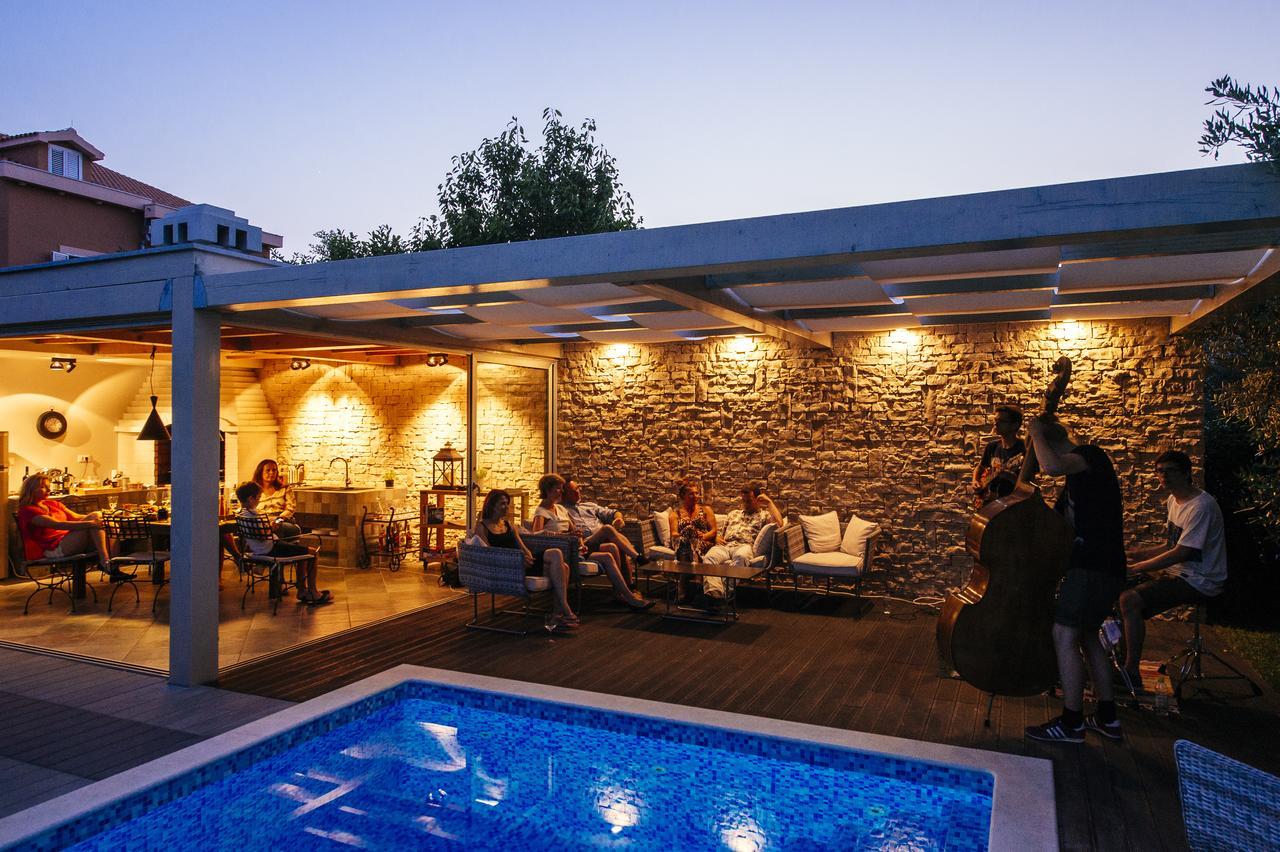 Villa Mirakul Sukošan المظهر الخارجي الصورة