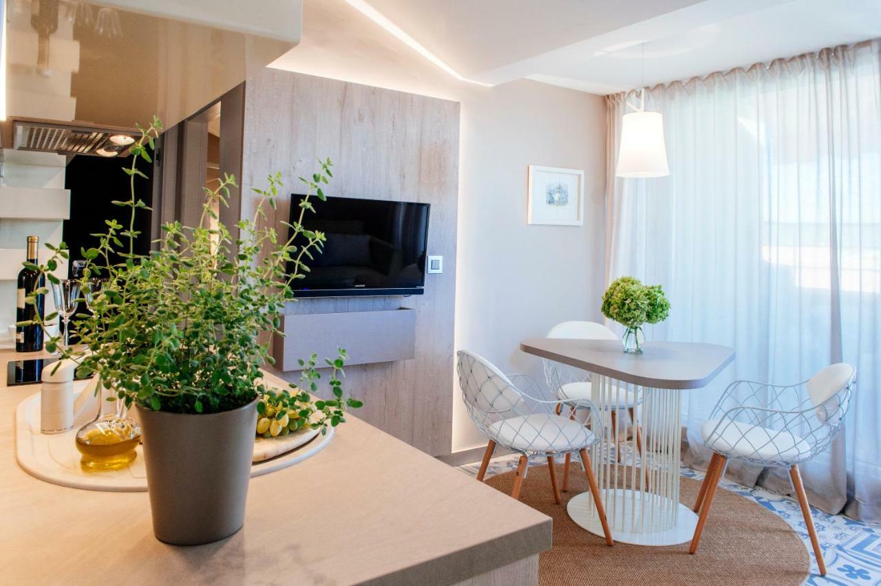 Villa Mirakul Sukošan المظهر الخارجي الصورة